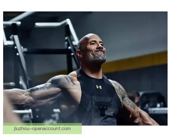 鲍威尔表态愿为胜利调整位置彰显首发球员担当 鲍威尔表态愿为胜利调整位置彰显首发球员担当